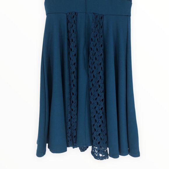 Altar’d State Sleeveless Lace Trim Fit & Flare Dress size Medium NWT - Picture 6 of 13